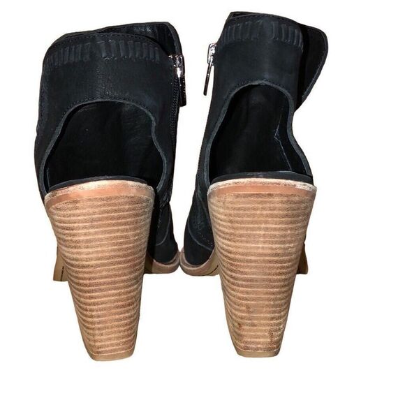 Vince Camuto Karinta Black Peep Toe Booties Block Heel Leather Shooties Sz 11m - Picture 6 of 10
